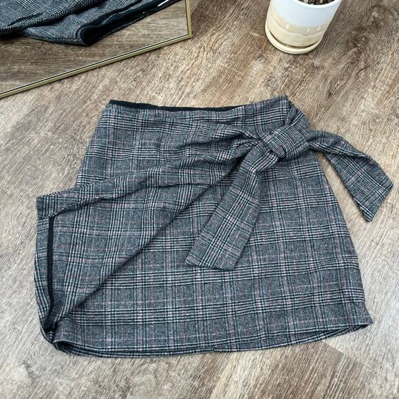 Aritzia Plaid Wilfred Wool/Cashmere Skirt wrap tie flannel mini skirt - Picture 3 of 7